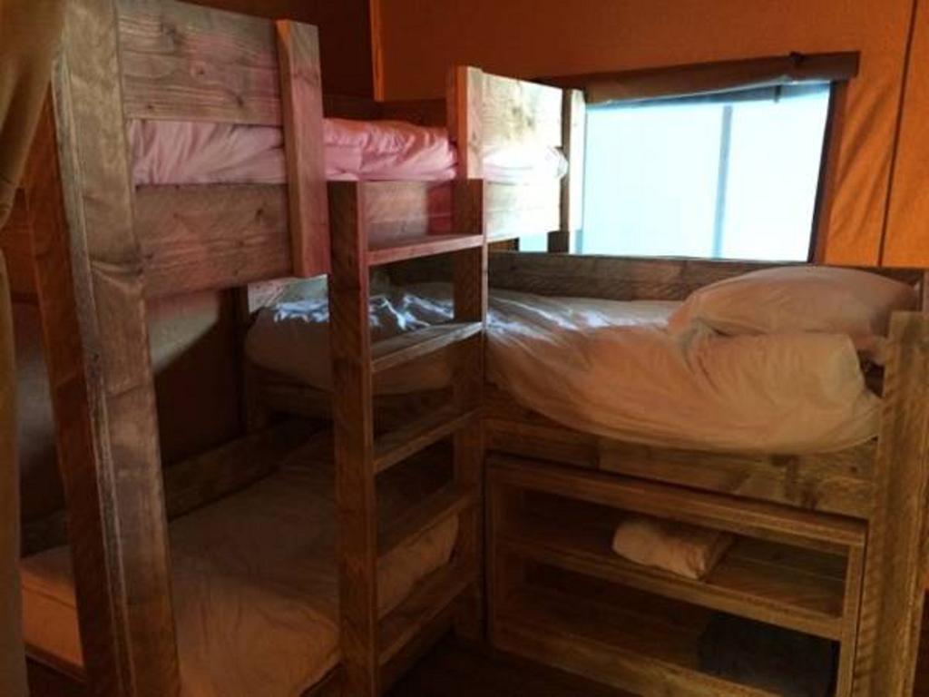 Camping De La Bonnette Caylus 객실 사진